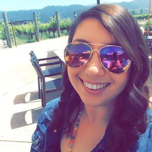 Meet your Posher, Leslie